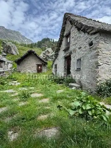 Rustico - Casale in vendita a Varzo