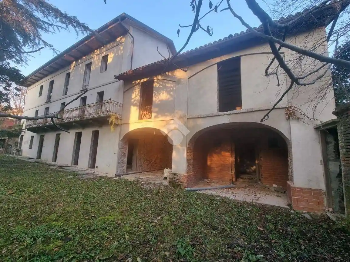 Casa indipendente in vendita a Gassino Torinese