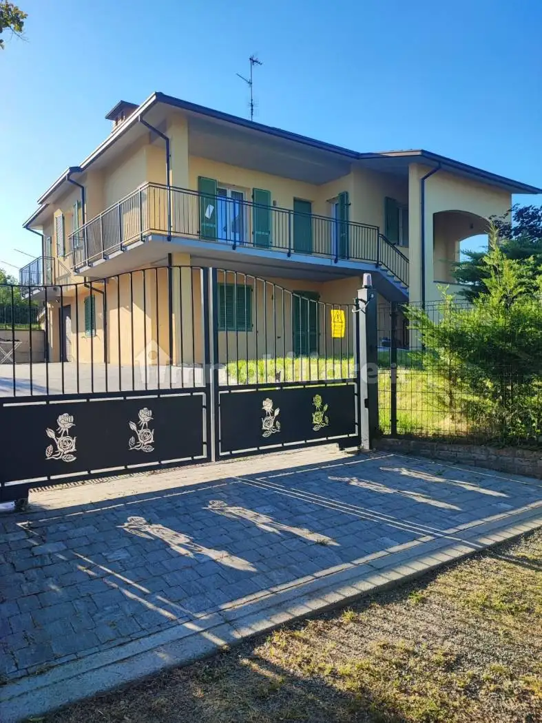 Villa in vendita a Mornico Losana