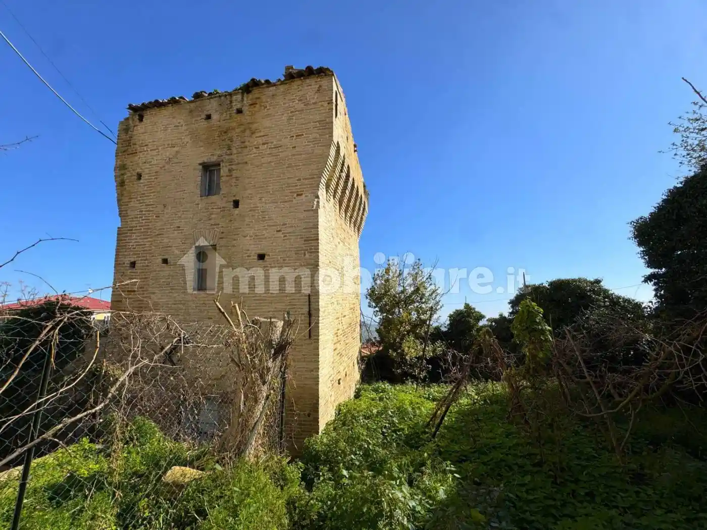 Casa indipendente in vendita a Fermo