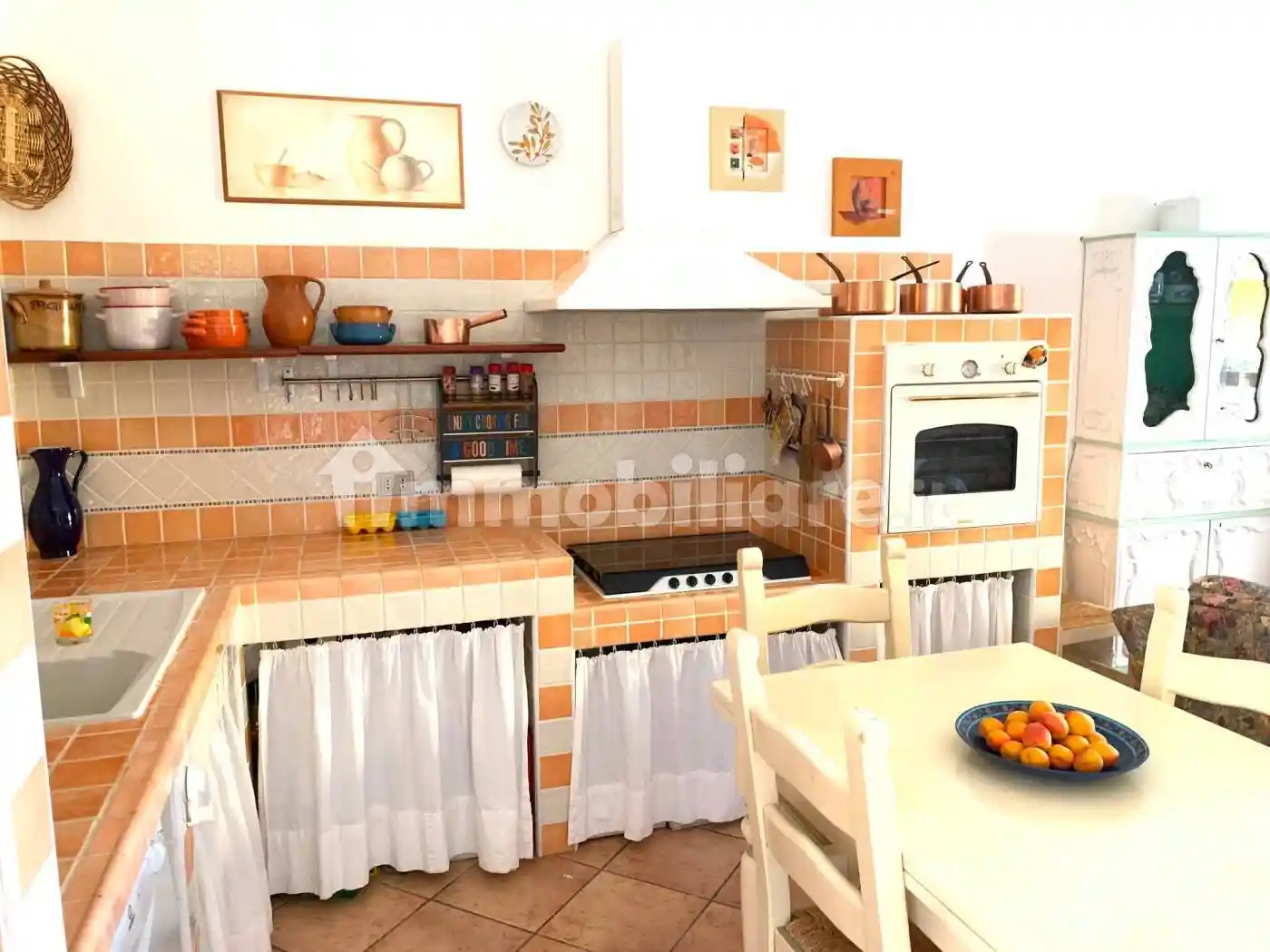 Appartamento buono stato, primo piano, Centro, Torpè - foto 2