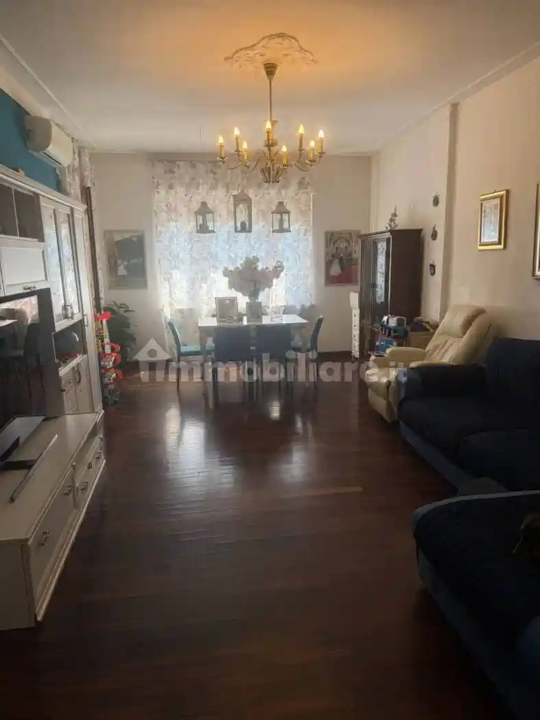 Palazzo - Edificio in vendita a Tortona