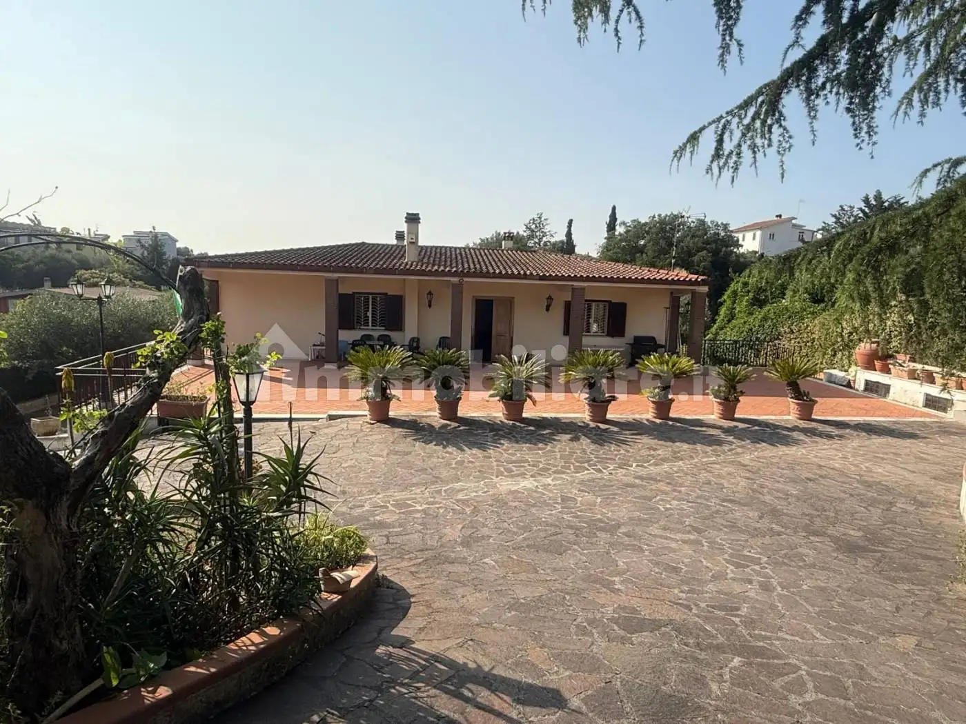 Villa in vendita a Aprilia
