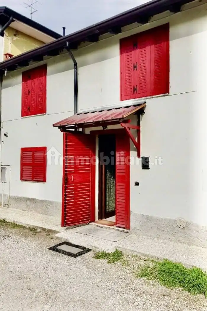 Villetta a schiera in vendita a Villimpenta