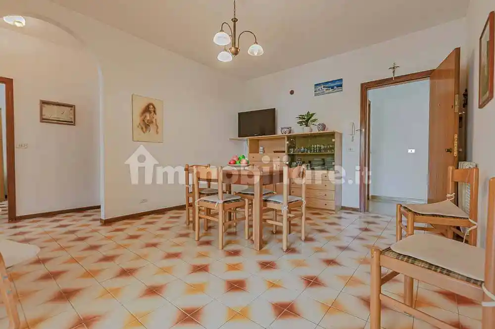 Trilocale via Pompeo 17, Lungomare Marconi, Alba Adriatica - foto 3