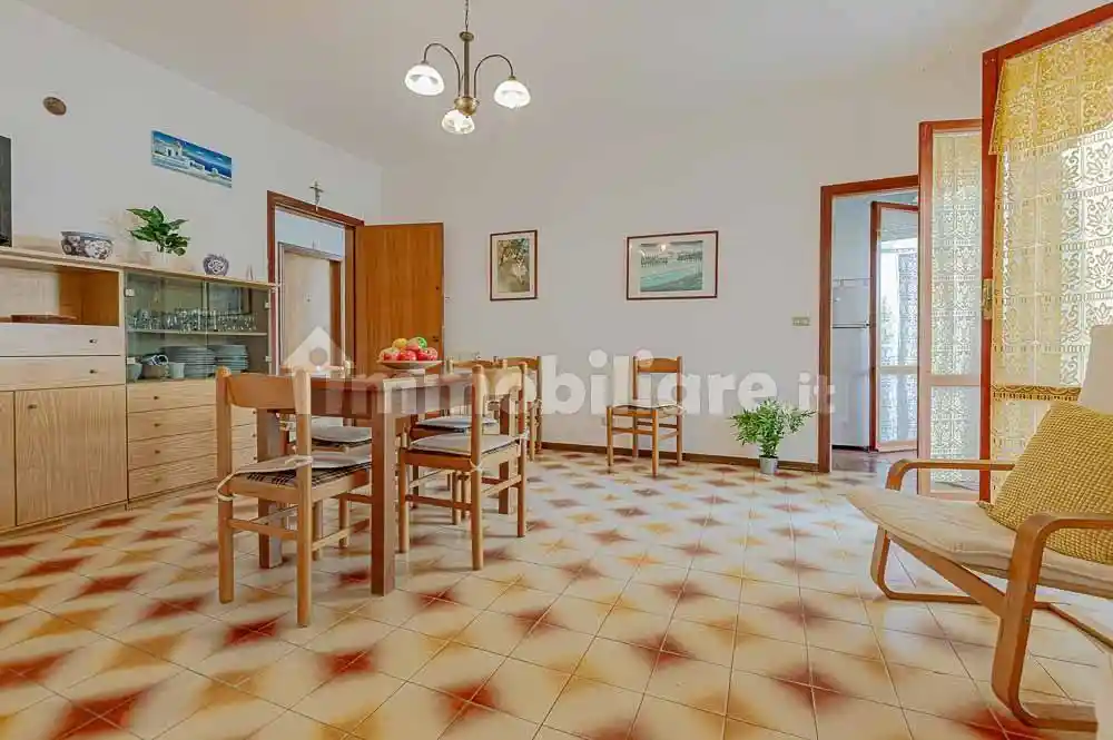 Trilocale via Pompeo 17, Lungomare Marconi, Alba Adriatica - foto 4