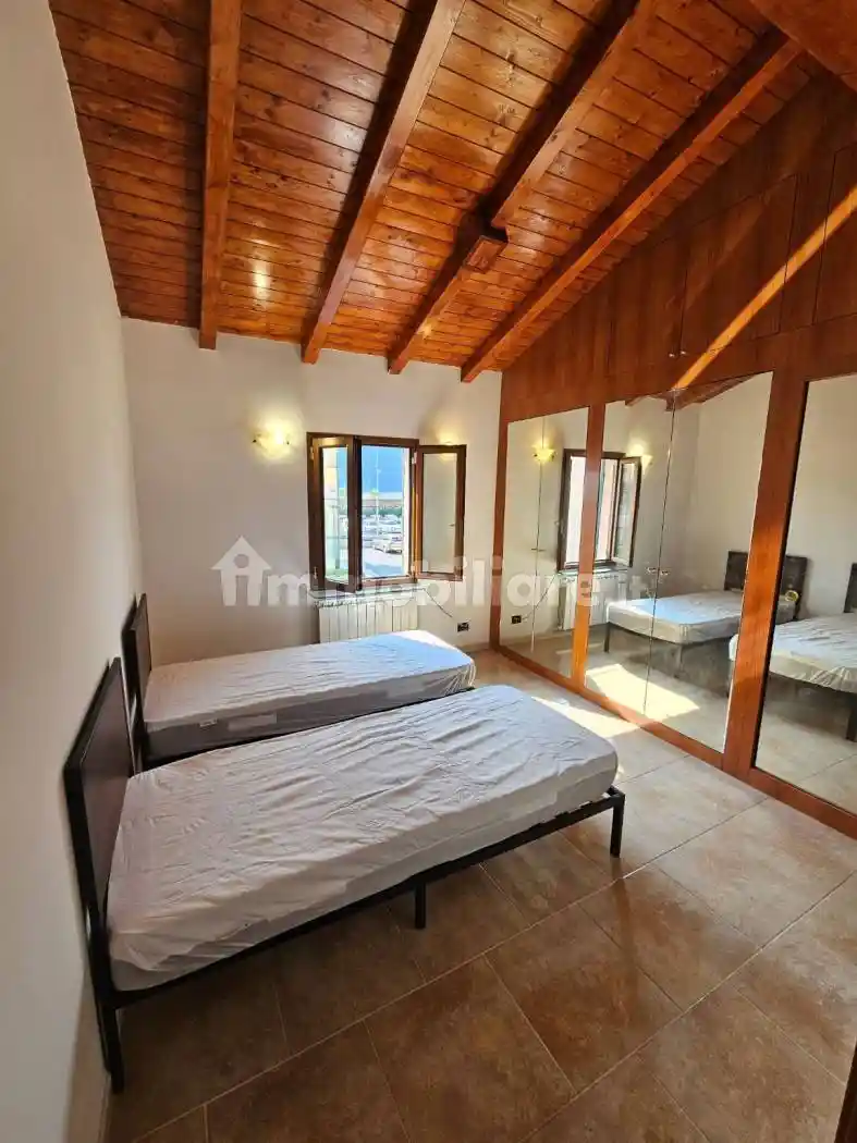 Quadrilocale via Umberto Bertolotti 6, Cornigliano, Genova - foto 2