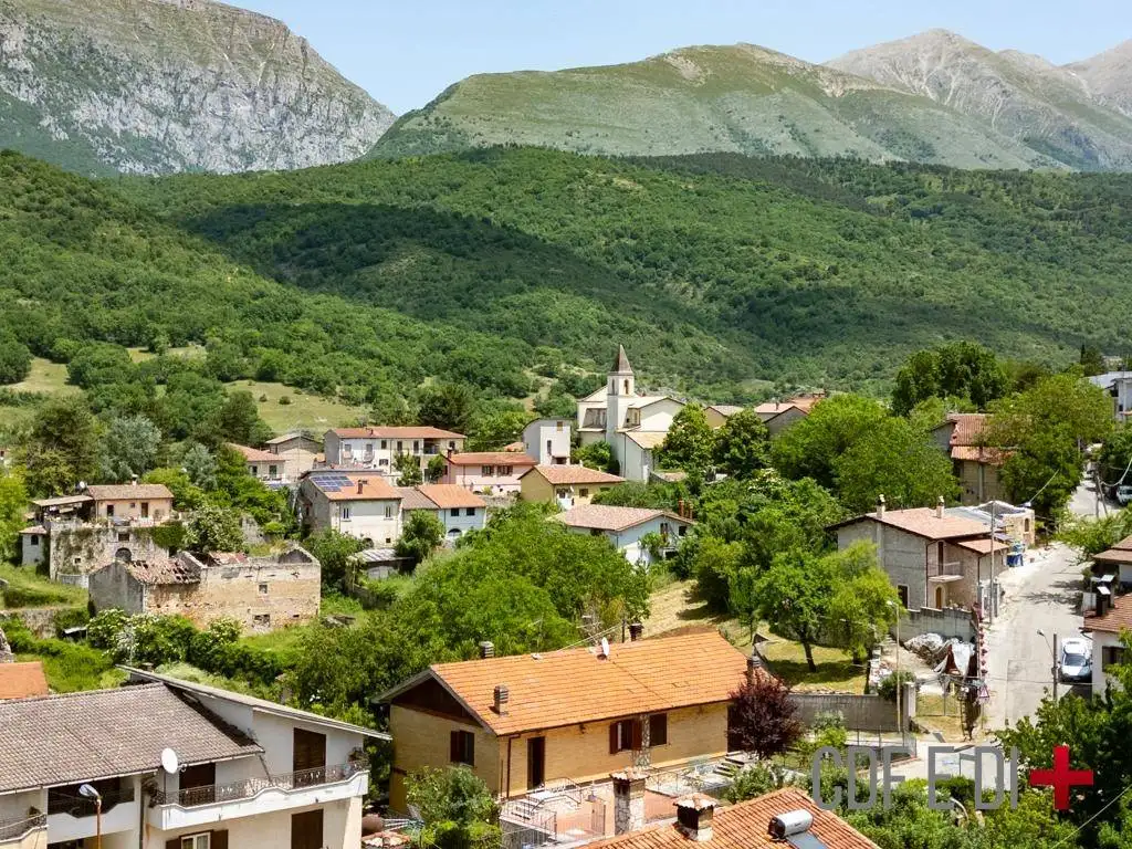 Villa bifamiliare via Colle dell'Ara, Santa Anatolia, Borgorose - foto 2