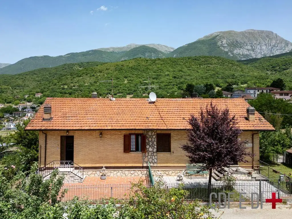 Villa bifamiliare via Colle dell'Ara, Santa Anatolia, Borgorose - foto 3