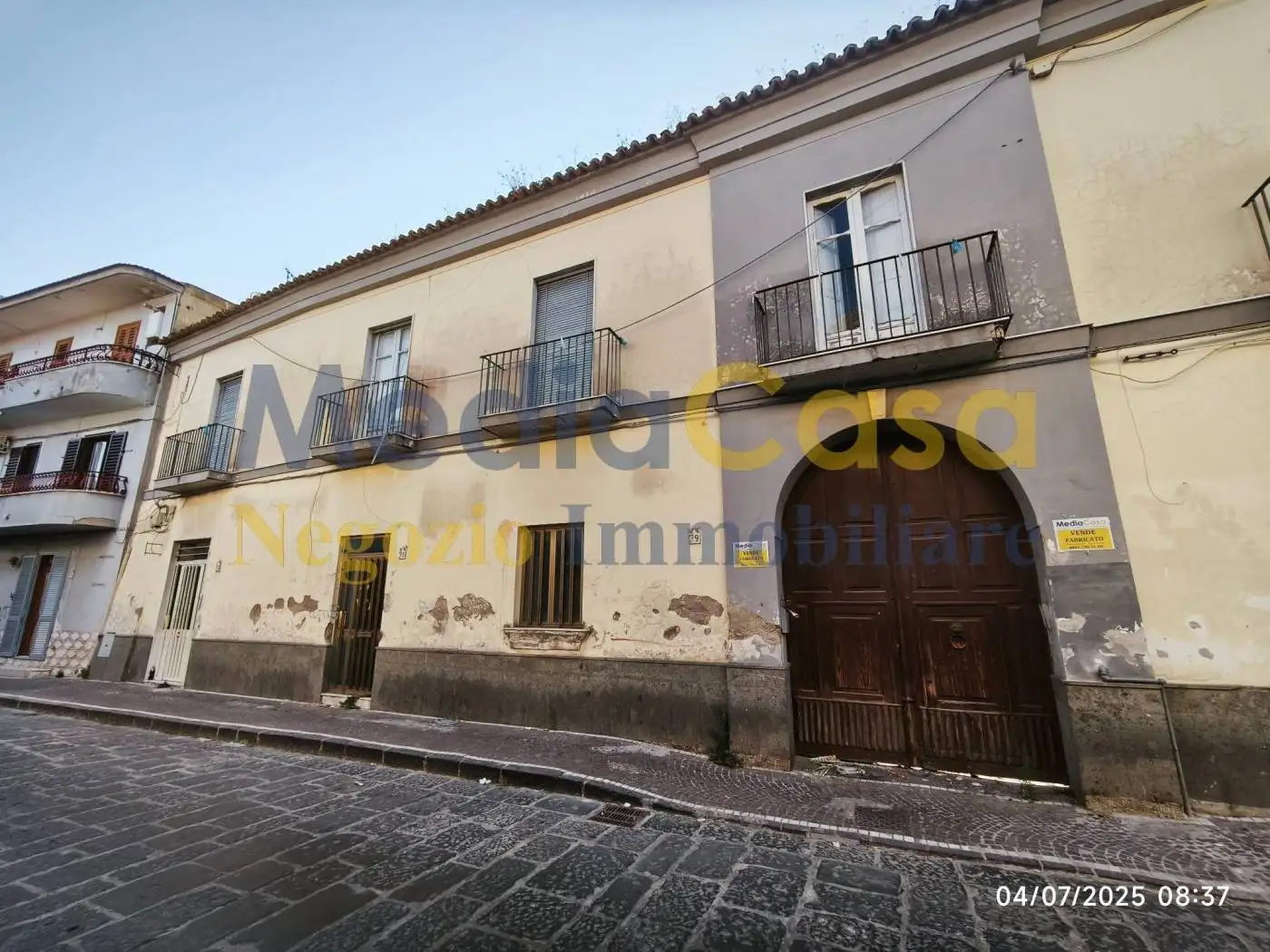 Palazzo - Edificio in vendita a Casaluce