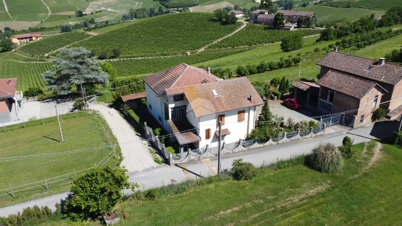 Villa bifamiliare regione San Rocco 108, San Rocco, Agliano Terme - foto 4