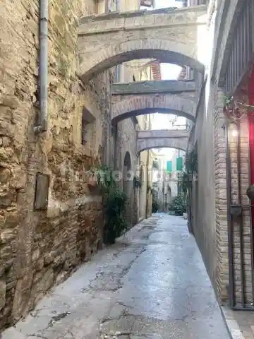 Casa indipendente in vendita a Bevagna