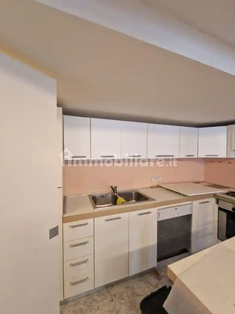 Trilocale piazza Calandrini, Centro, Sarzana - foto 3