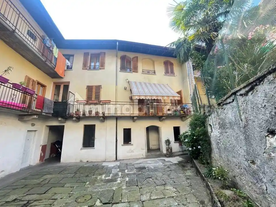 Appartamento in vendita a Cuveglio