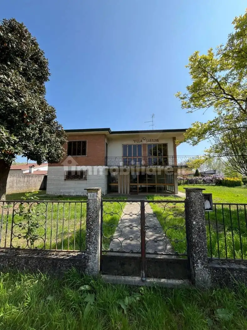 Villa in vendita a Terrazzo