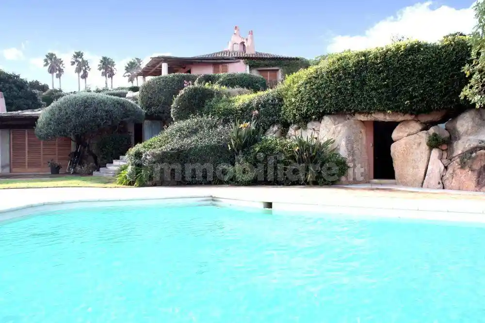 Villa in vendita a Olbia