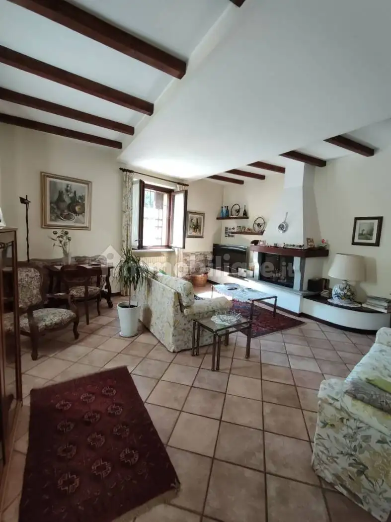 Villa in vendita a Casaleggio Novara