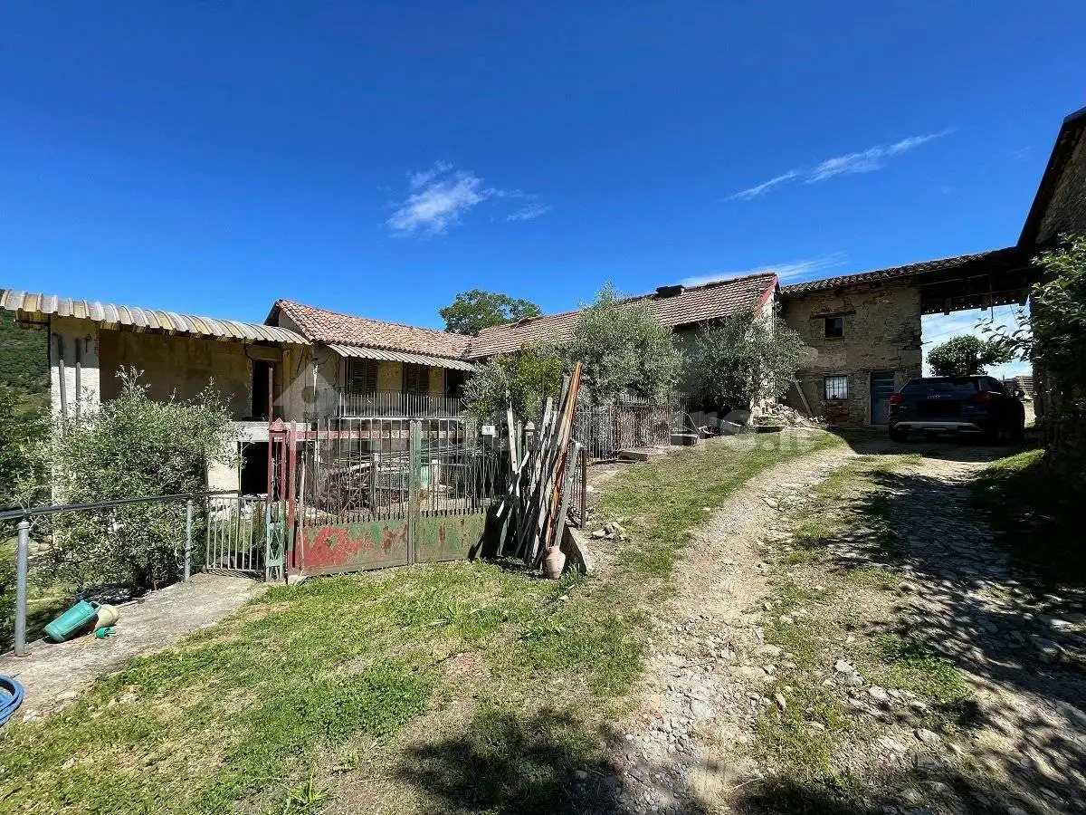 Rustico - Casale in vendita a Cossano Belbo