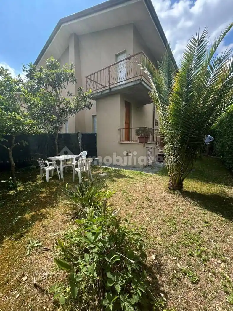 Villetta a schiera in vendita a Pietrasanta