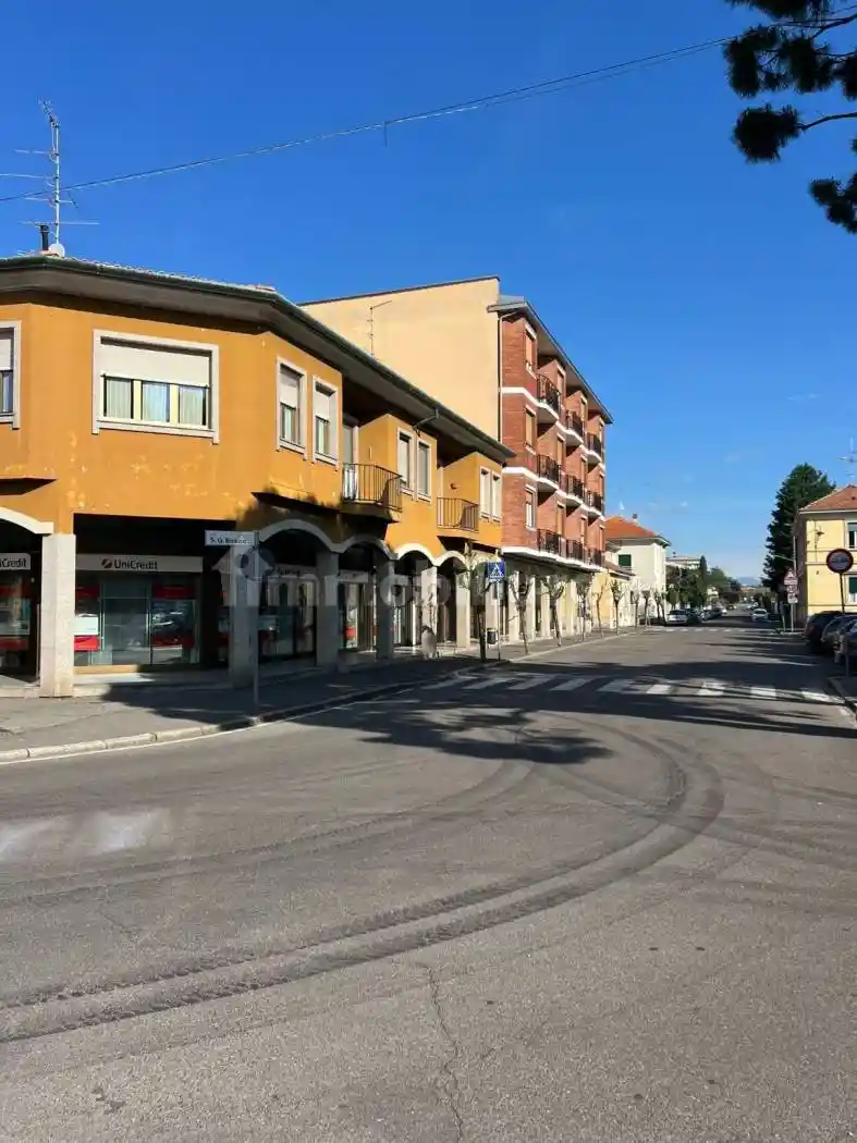 Appartamento in vendita a Cislago