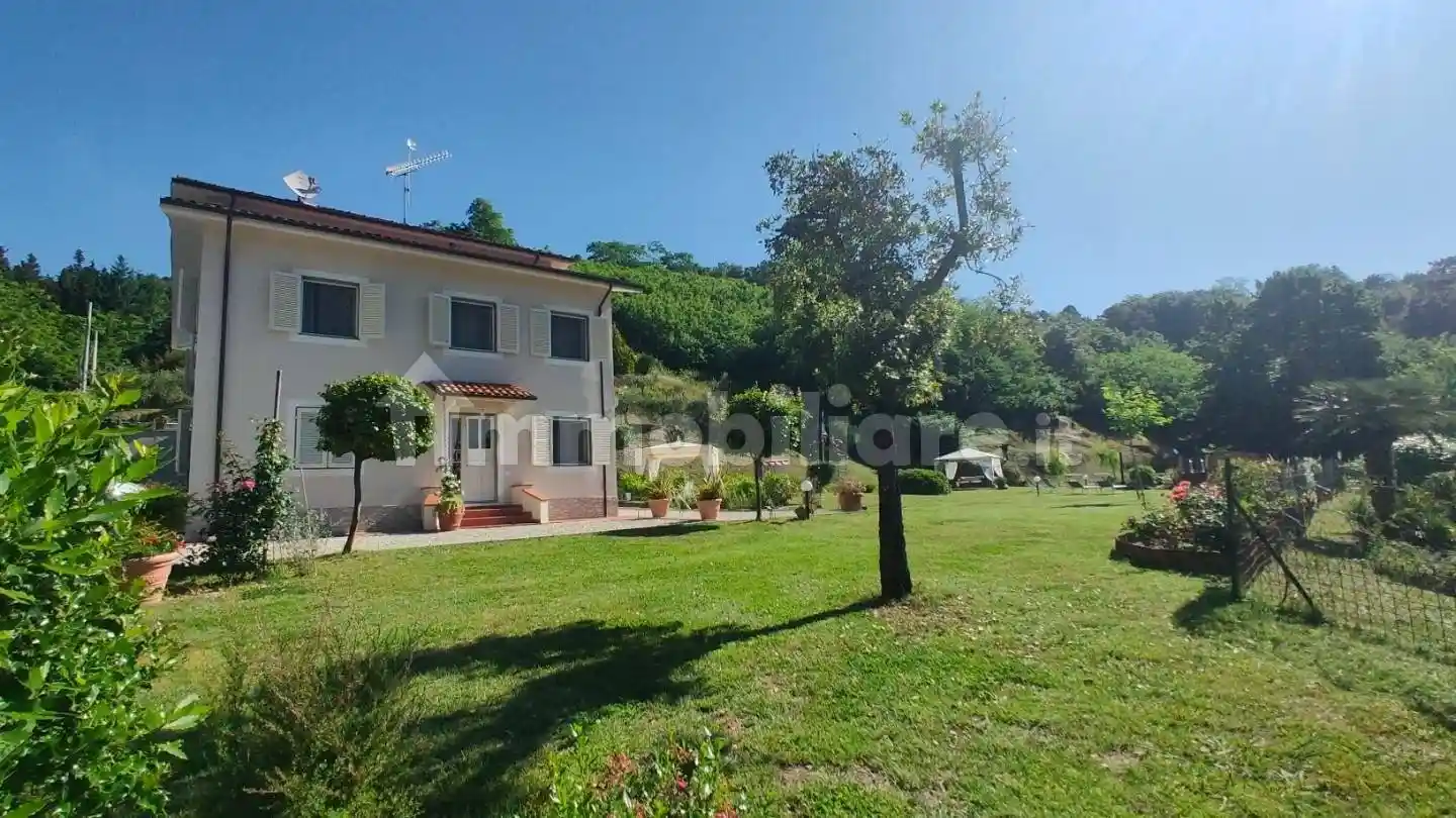 Villa in vendita a Camaiore