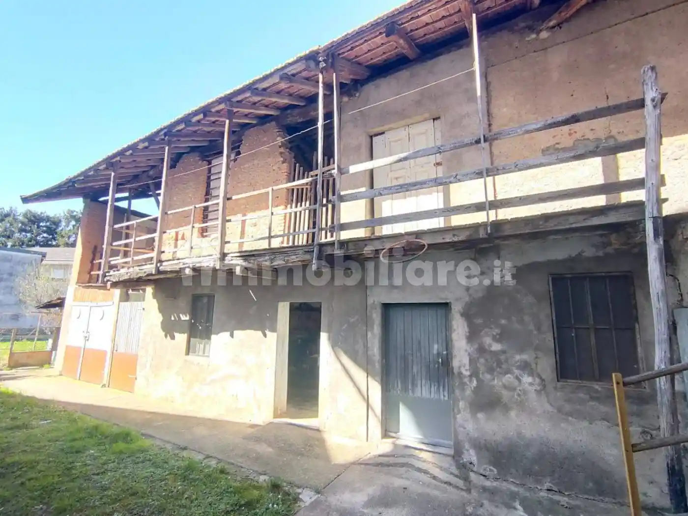 Rustico - Casale in vendita a Venegono Superiore