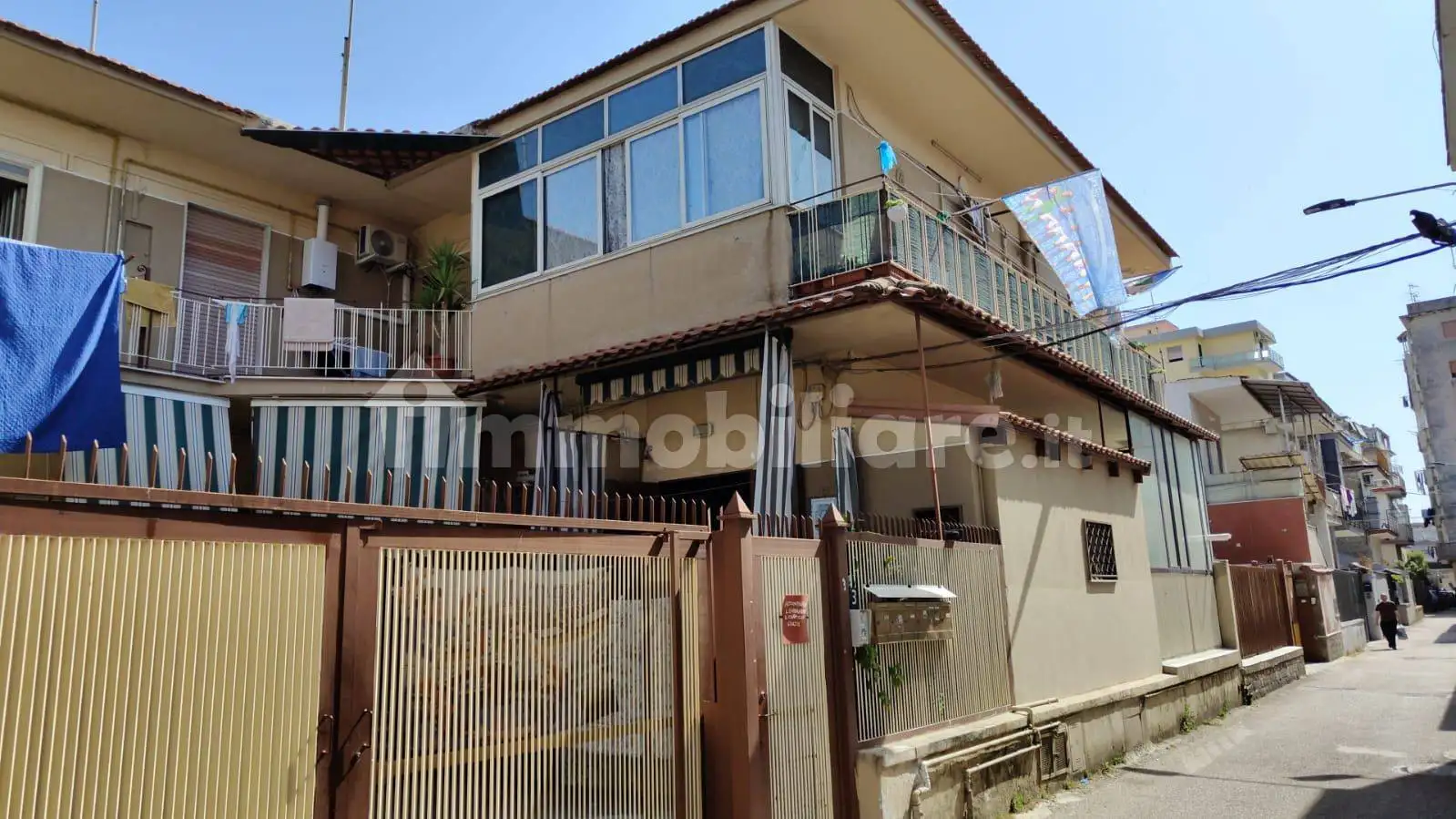 Palazzo - Edificio in vendita a Giugliano in Campania