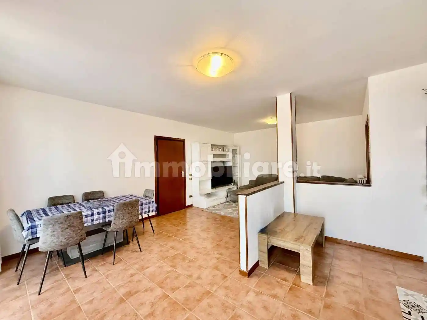 Quadrilocale piazza Europa 43, Cizzago Comezzano, Comezzano-Cizzago - foto 2