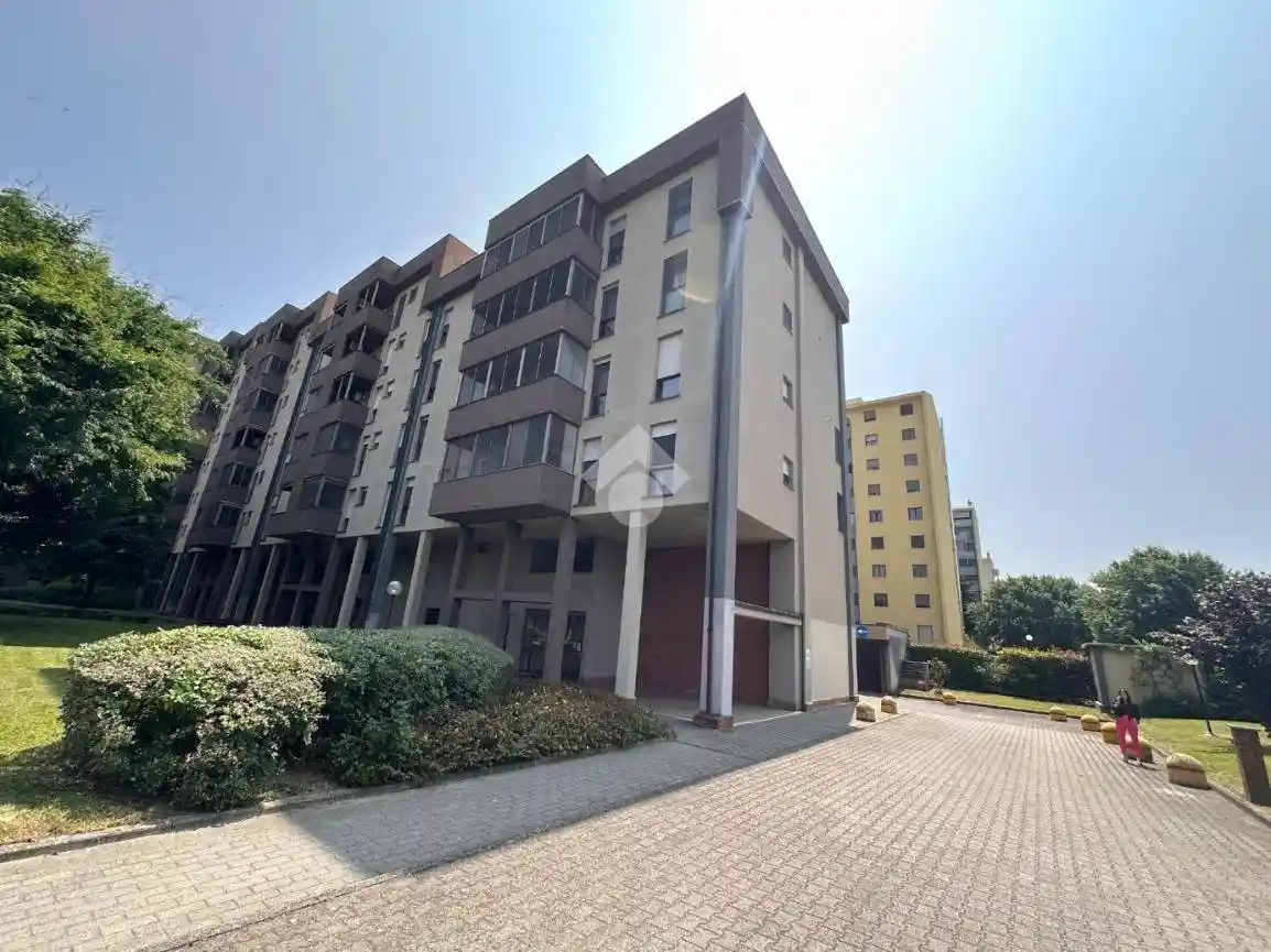 Appartamento in vendita a Locate di Triulzi