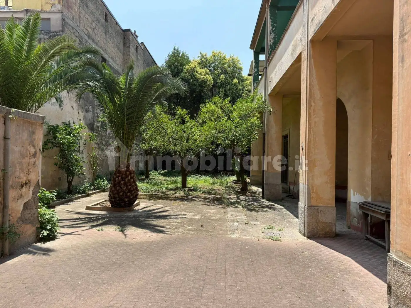 Palazzo - Edificio in vendita a Santa Maria Capua Vetere