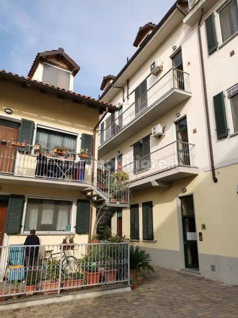 Appartamento in affitto a Lacchiarella