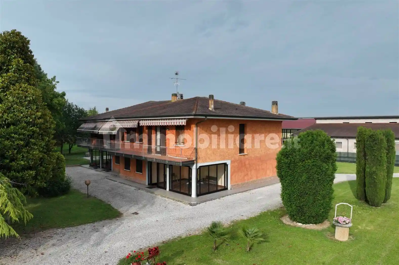 Villa in vendita a Rodigo