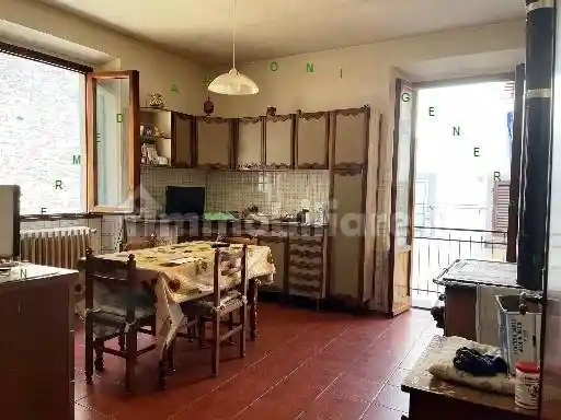 Casa indipendente in vendita a Scarperia e San Piero