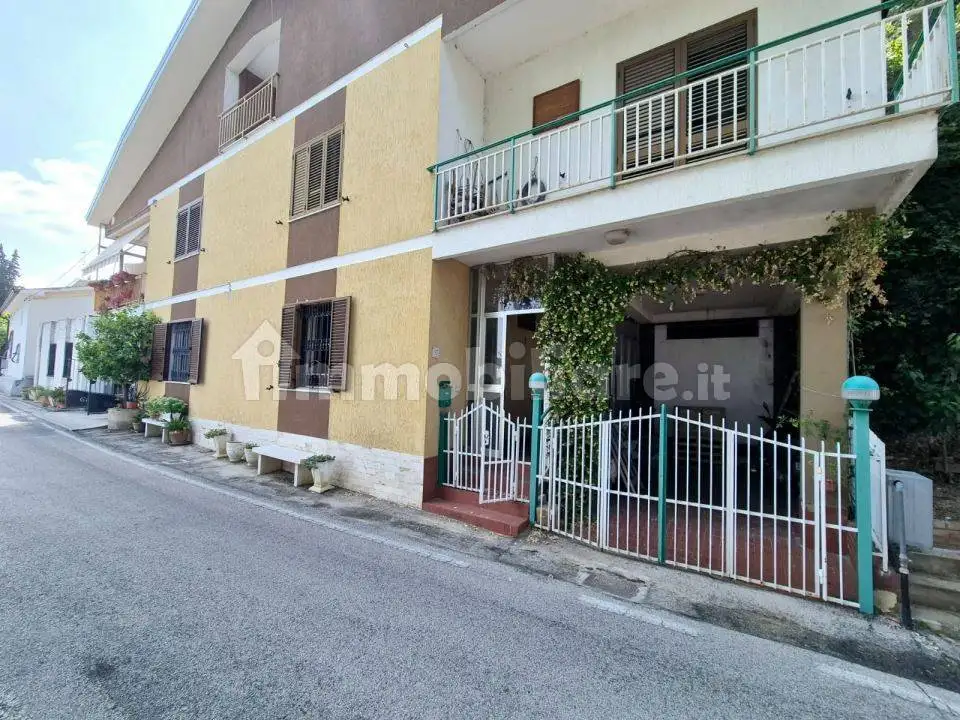 Casa indipendente in vendita a Casacanditella