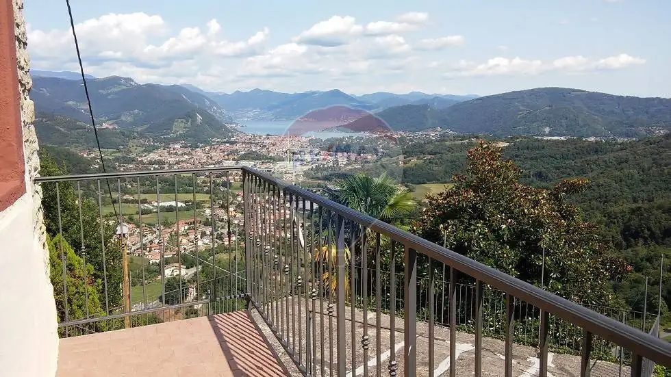 Casa indipendente in vendita a Gandosso