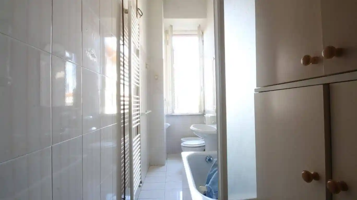 Quadrilocale via bertolone 4, Ponte Chiasso, Como - foto 4