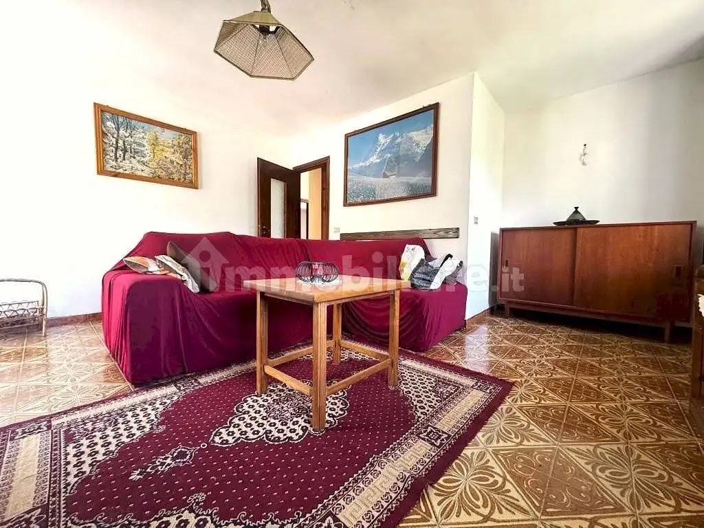 Appartamento in villa Località Nuarsaz, 20, Villaggio Turistico Nua, Antey-Saint-Andrè - foto 2