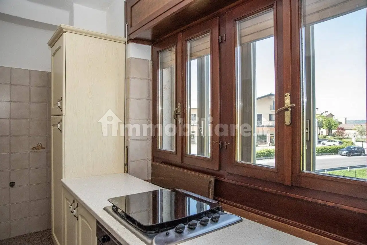 Quadrilocale via lessini, Centro, Cerro Veronese - foto 4