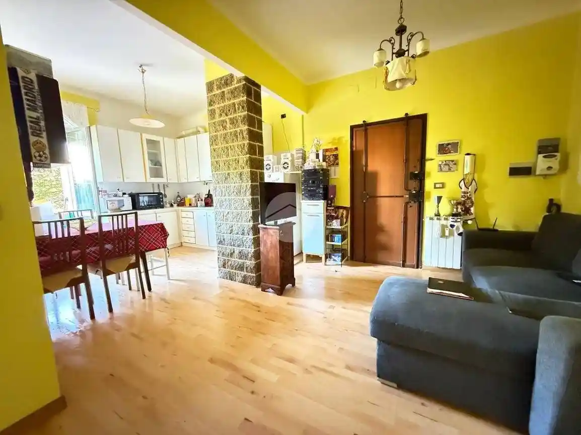 Appartamento in vendita a Genova