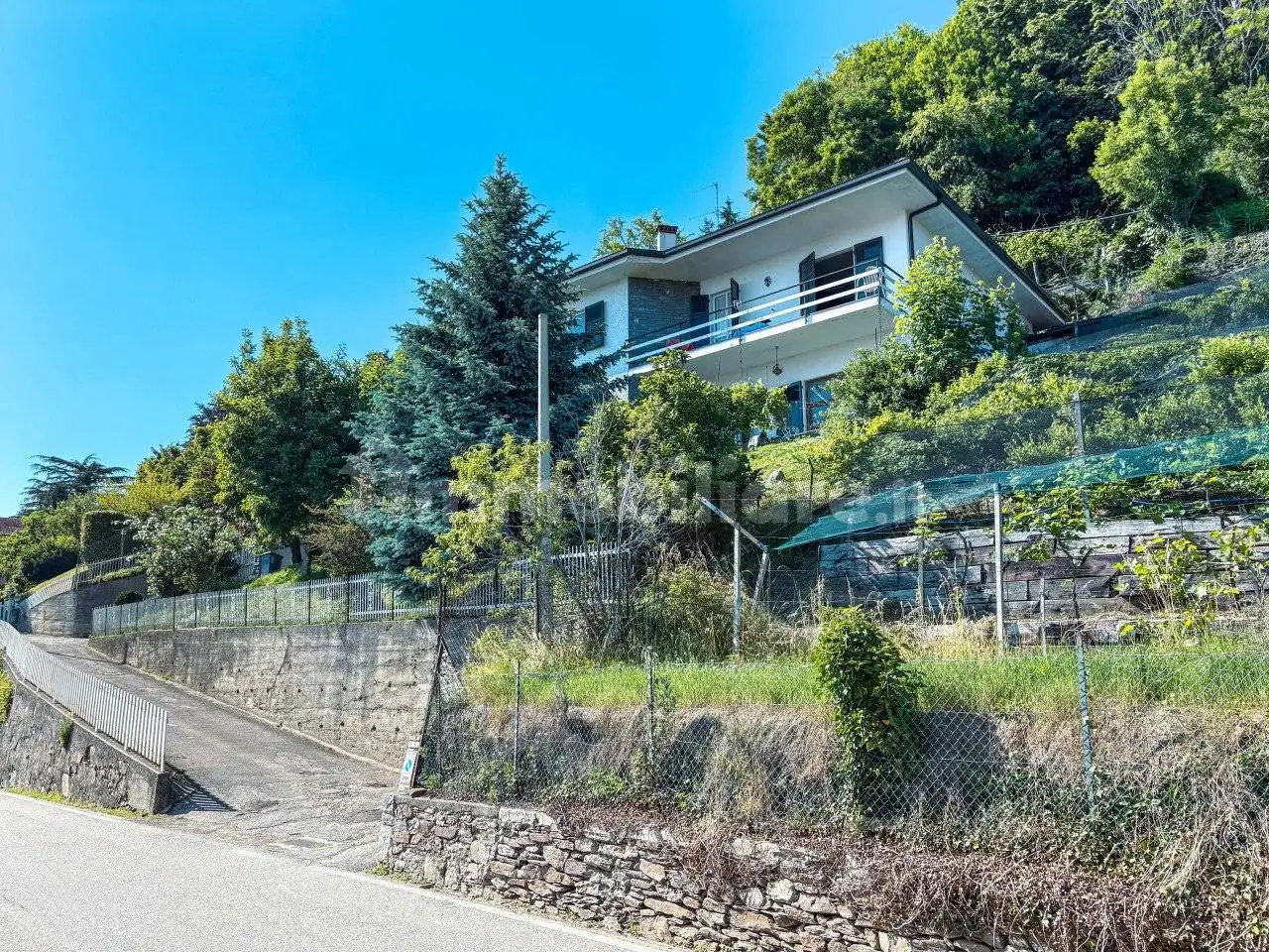 Villa in vendita a Armeno