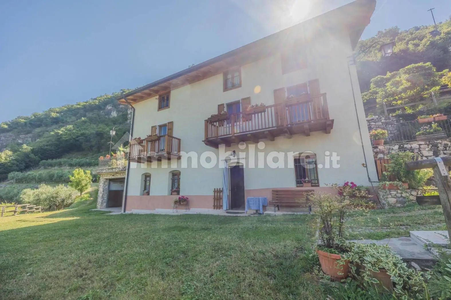 Rustico - Casale in vendita a Ala