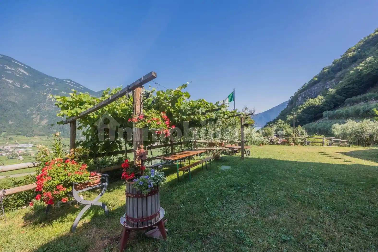 Cascina via Guido Lodron 2, Centro, Ala - foto 3