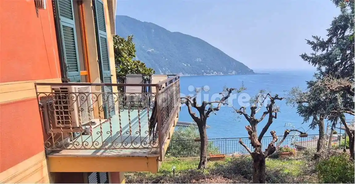 Appartamento in vendita a Recco