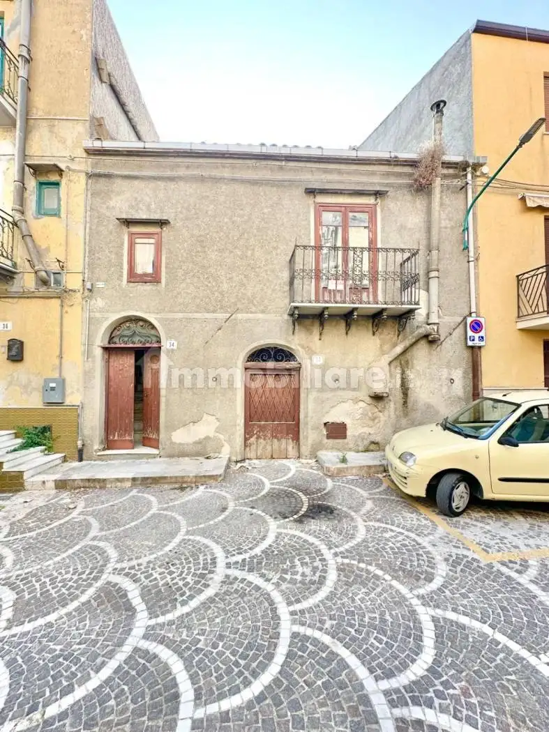 Casa indipendente in vendita a Bisacquino
