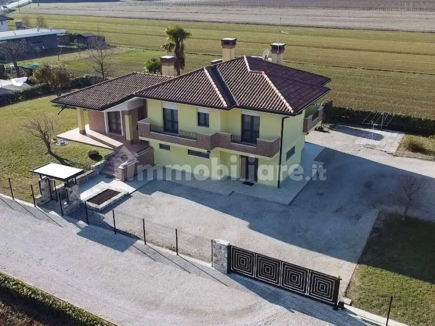 Villa unifamiliare 229 m², Centro, Carlino - foto 2