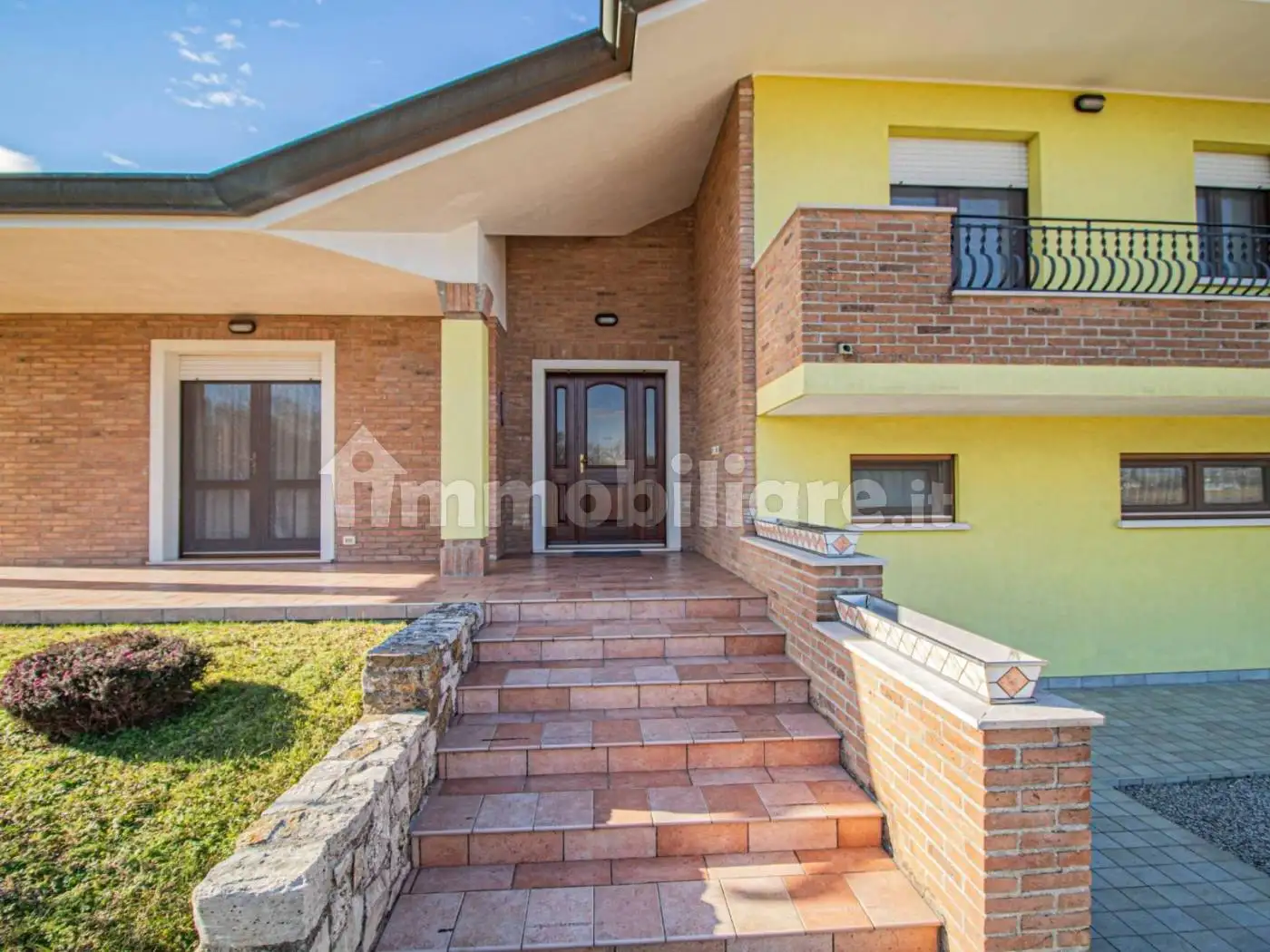 Villa unifamiliare 229 m², Centro, Carlino - foto 5