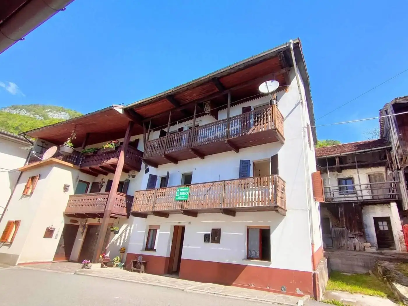 Villa in vendita a Ovaro