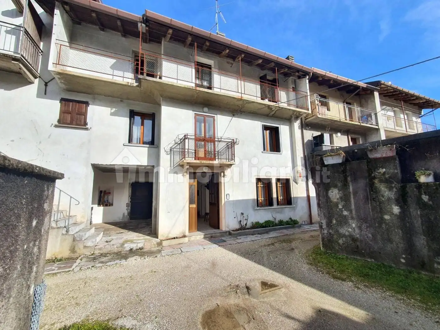 Villa in vendita a Verzegnis