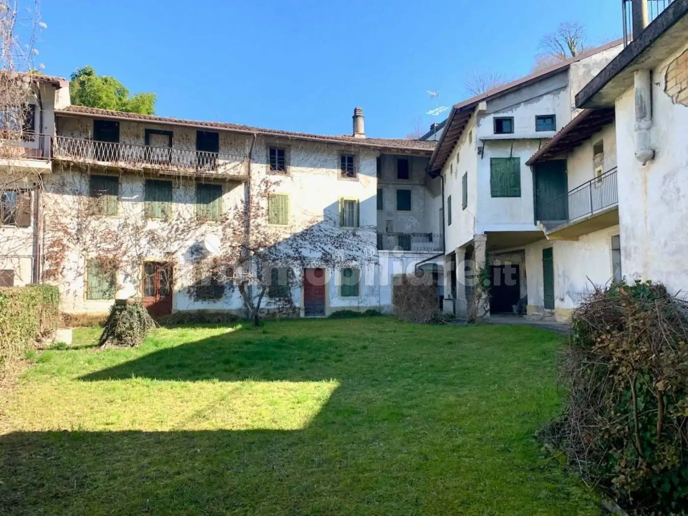 Villa in vendita a Castelnovo del Friuli