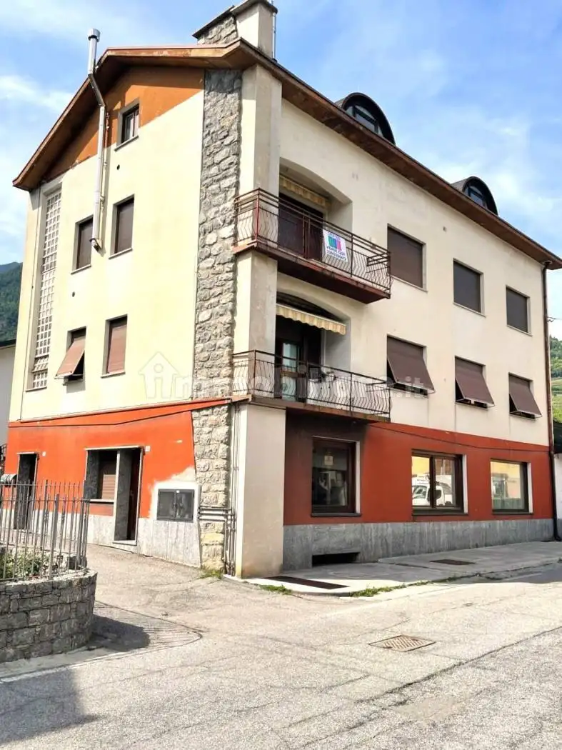 Appartamento in vendita a Chiuro